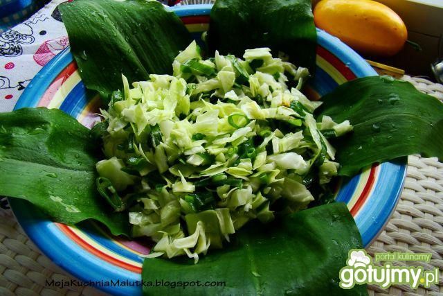 Młoda kapusta z czosnkiem niedźwiedzim 