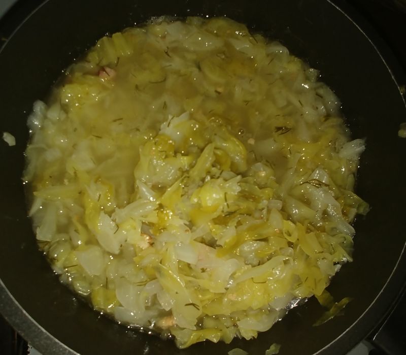 Młoda kapusta z koperkiem Młoda kapusta z koperkiem