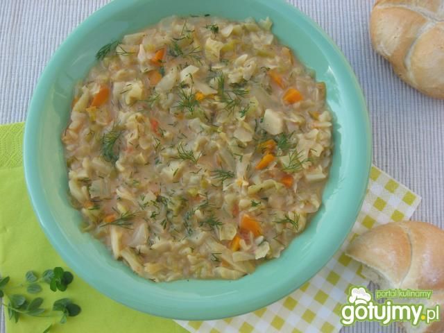 Młoda kapusta ze śmietaną Młoda kapusta ze śmietaną