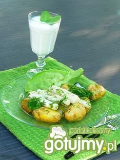 Młode ziemniaczki w towarzystwie 