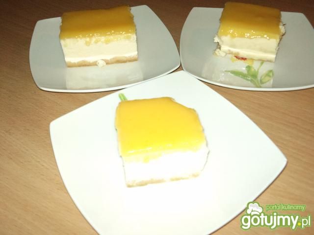 Mocno cytrynowy sernik