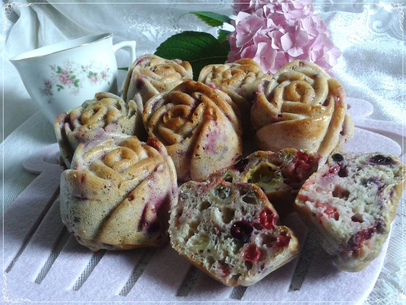 Mocno owocowe muffinki bez tłuszczu Mocno owocowe muffinki bez tłuszczu