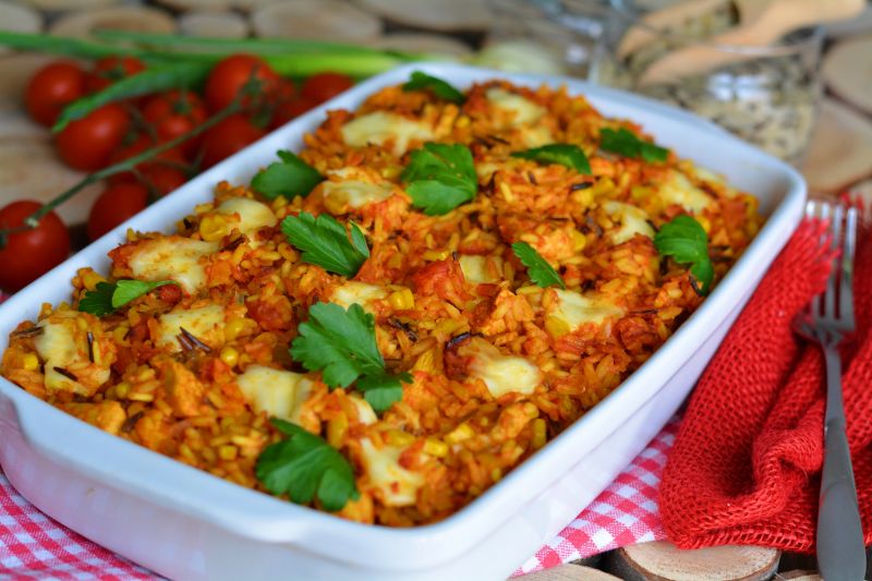 Mocno pomidorowa zapiekanka z kurczakiem