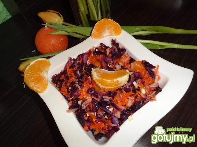 Modra kapusta z mandarynkami