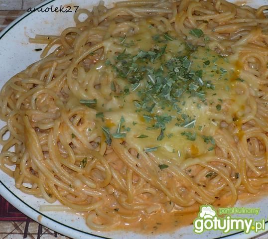 Moje spaghetti napoli Moje spaghetti napoli