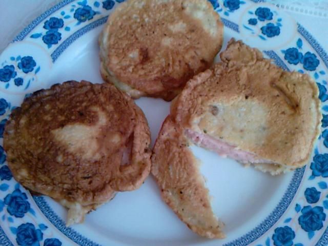 Mortadela w cieście