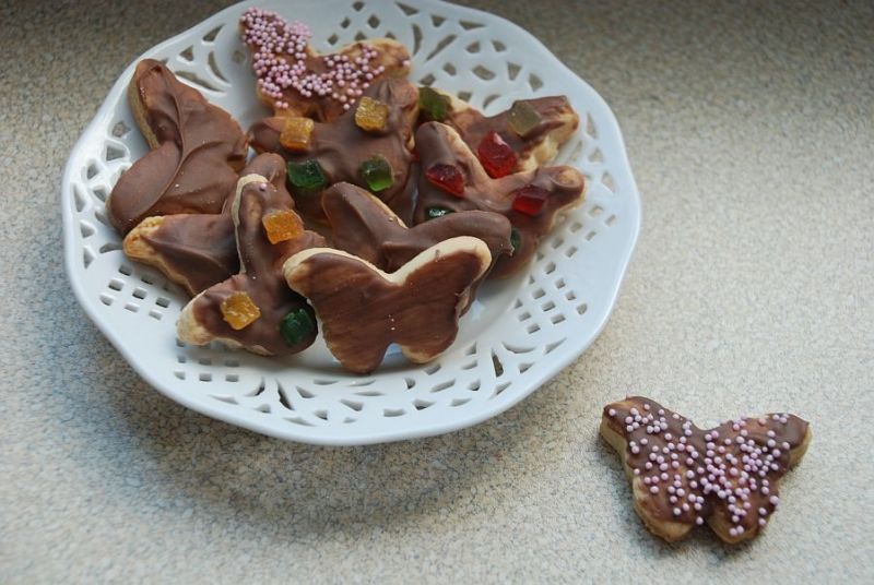 Motylki  z czekoladą Motylki  z czekoladą