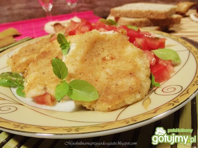 Mozzarella smażona z salsą Mozzarella smażona z salsą