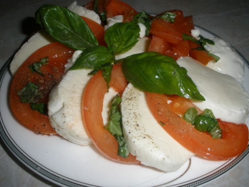 Mozzarella w pomidorach Mozzarella w pomidorach