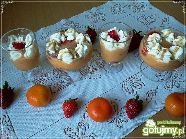 Mroźny koktajl owocowy Mroźny koktajl owocowy