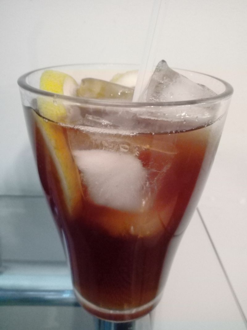 Mrożona herbata cytrynowa Mrożona herbata cytrynowa