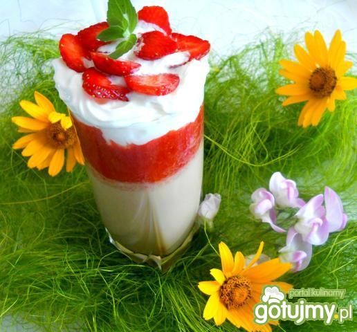 Mrożona kawa z musem i nutą amaretto 