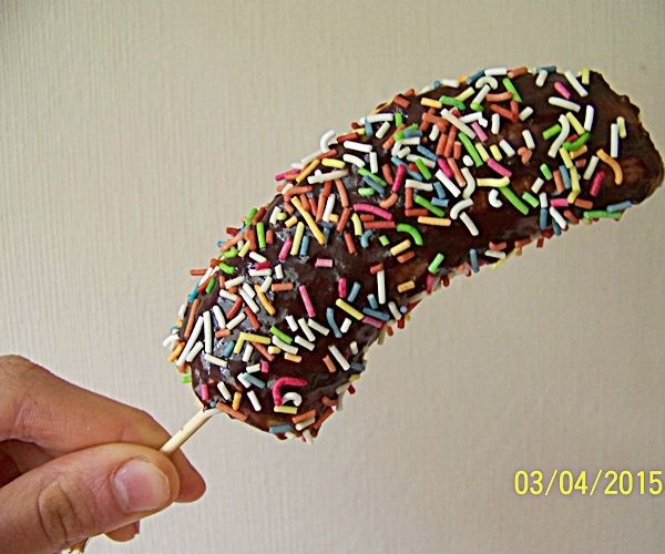 Mrożone banany w polewie czekoladowej Mrożone banany w polewie czekoladowej