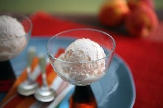 Mrożony jogurt brzoskwiniowy