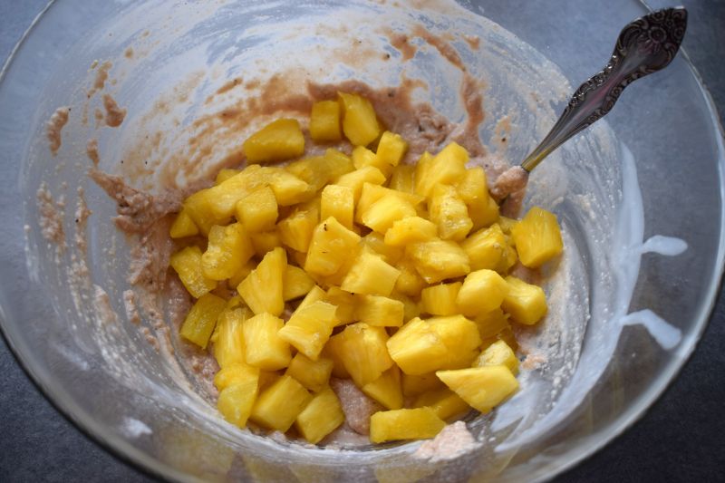 Muffinki ananasowe z kaszą manną (bez jajek)