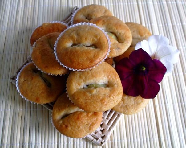 Muffinki bananowe z kiwi