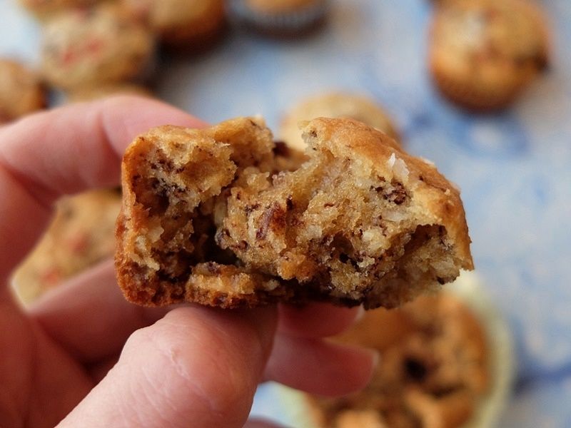 Muffinki bananowo-kokosowe z czekoladą