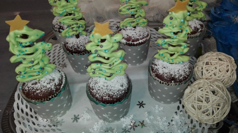 muffinki cynamonowe z choinkami