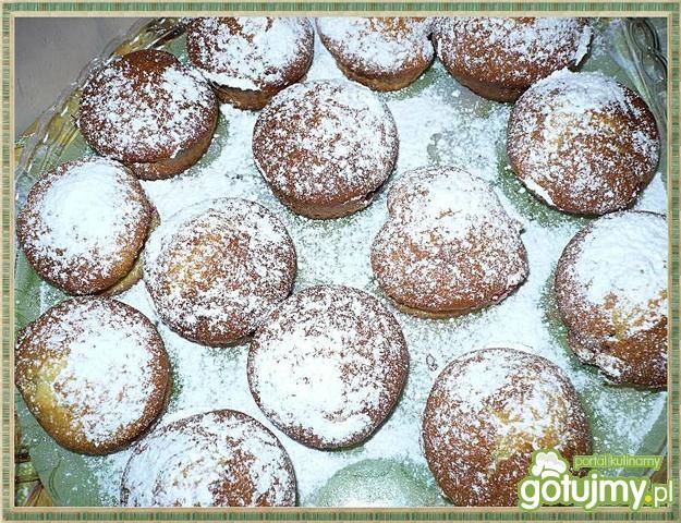 Muffinki cytrynowe z truskawkami