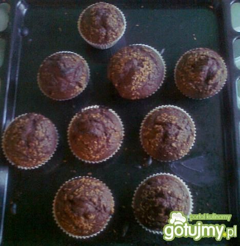 Muffinki czekoladowe z konfiturą Muffinki czekoladowe z konfiturą