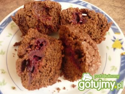 Muffinki czekoladowe z wiśniami