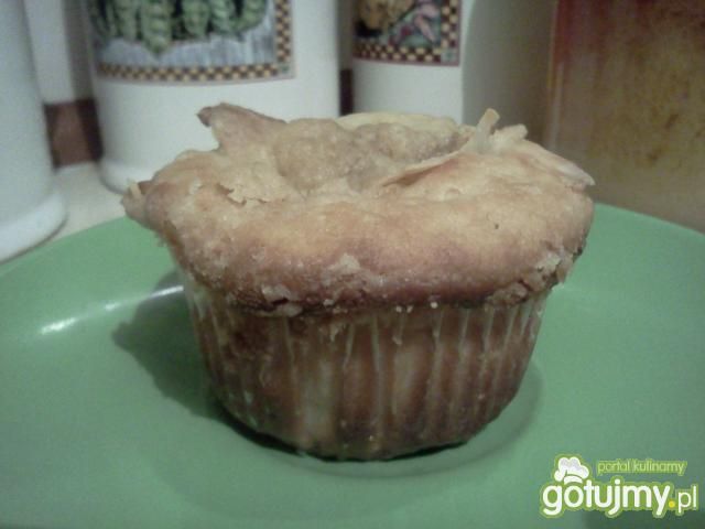 muffinki drożdżowe z gruszkami