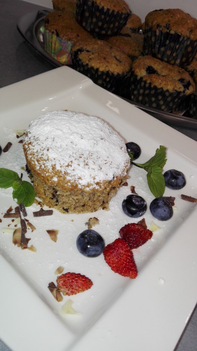 Muffinki jagodowo-czekoladowe