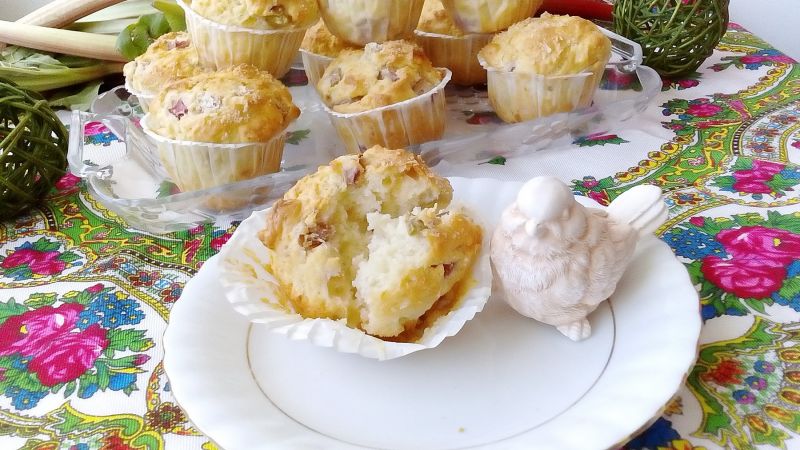 Muffinki kokosowo-rabarbarowe na kefirze  Muffinki kokosowo-rabarbarowe na kefirze