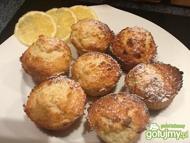 Muffinki lekko cytrynowe