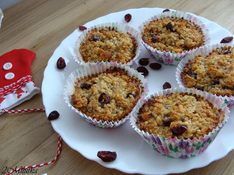 Muffinki musli z żurawiną  Muffinki musli z żurawiną