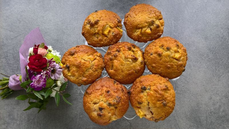 Muffinki na maślance z mango i żurawiną