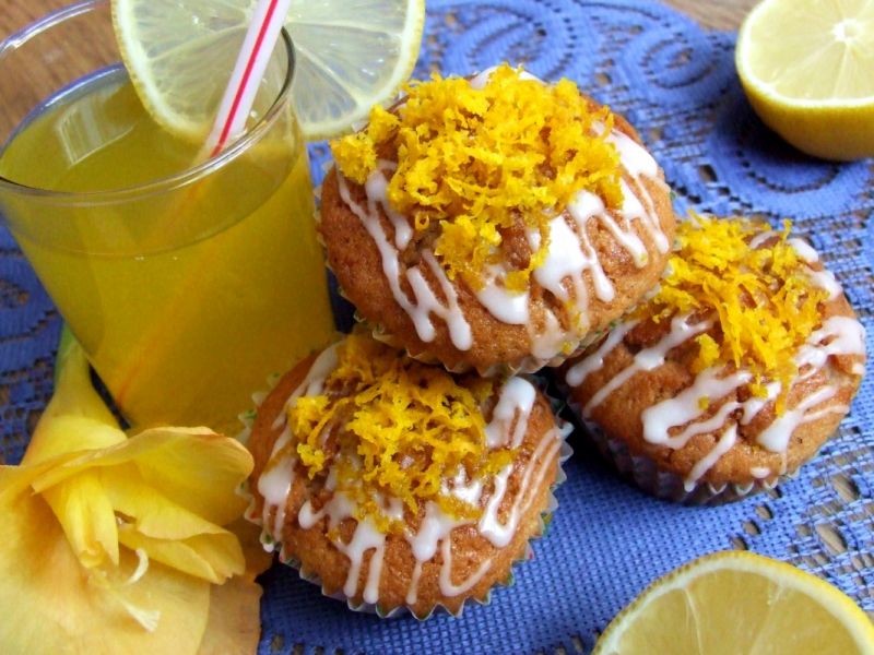 Muffinki orzechowo-cynamonowe z Fantą Muffinki orzechowo-cynamonowe z Fantą