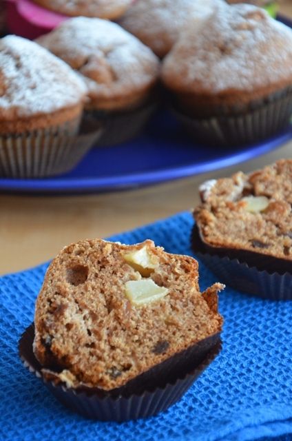Muffinki pełnoziarniste z jabłkami