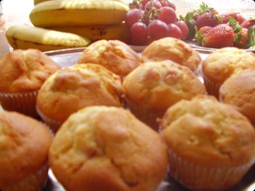 Muffinki truskawkowo-bananowe. Muffinki truskawkowo-bananowe.