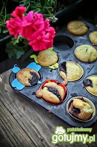 Muffinki waniliowe z budyniem Muffinki waniliowe z budyniem