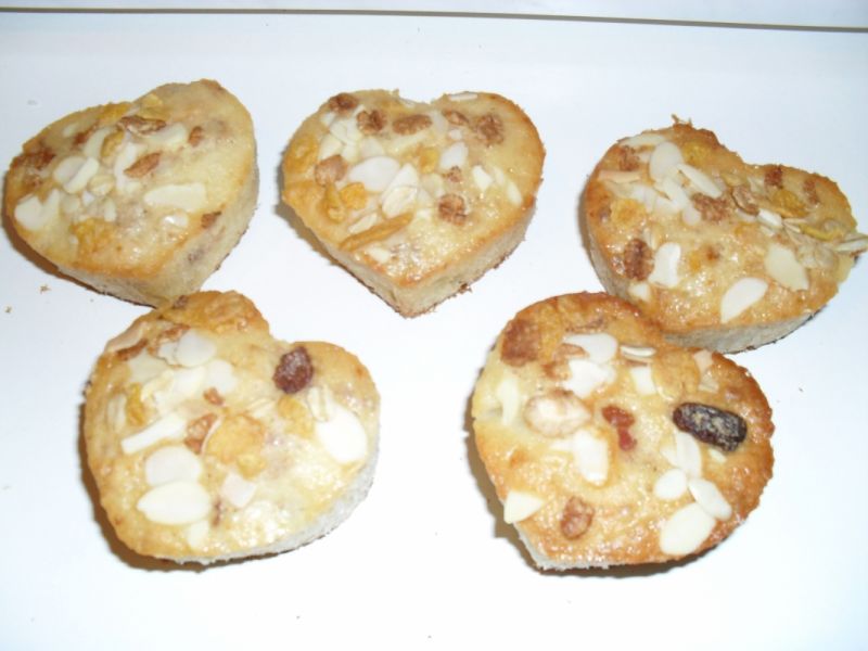 Muffinki z ananasem i musli  Muffinki z ananasem i musli
