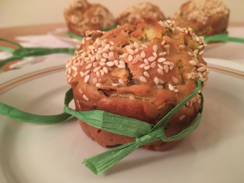 Muffinki z cukinią i sezamem Muffinki z cukinią i sezamem