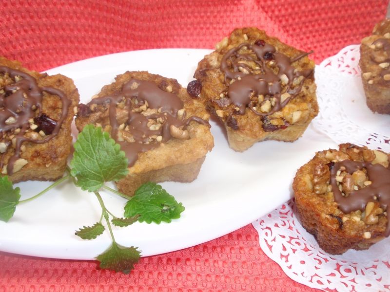 Muffinki z gruszką i  chałwą