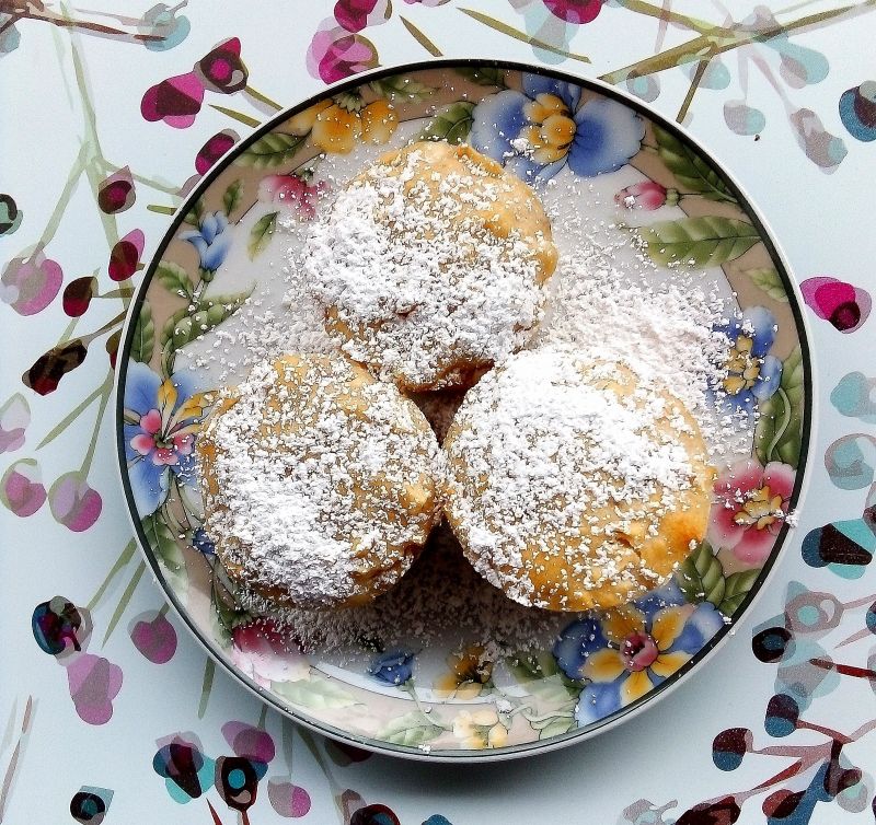 Muffinki z jabłkami i orzechami na maślance Muffinki z jabłkami i orzechami na maślance
