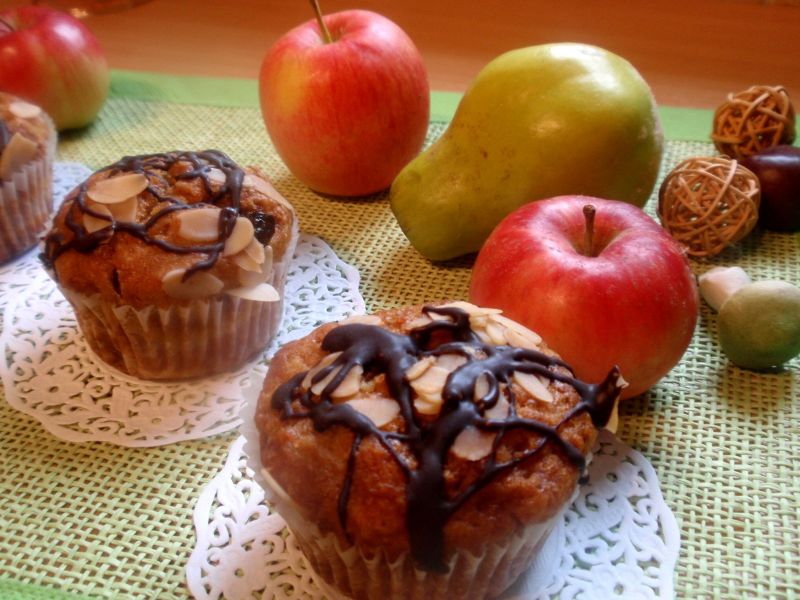 Muffinki z jabłkiem i bananem