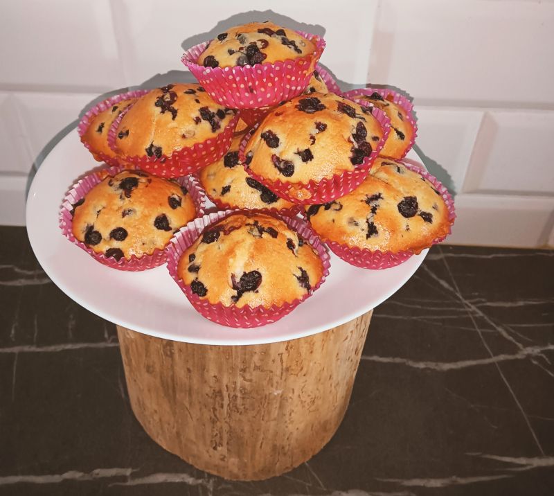 Muffinki z jagodami.