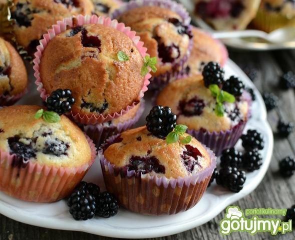 Muffinki z jeżynami 2