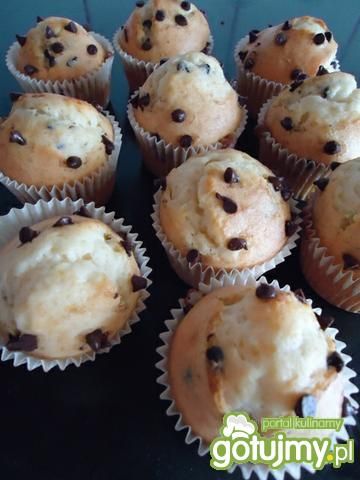 Muffinki z kawałkami czekolady wg Mychy