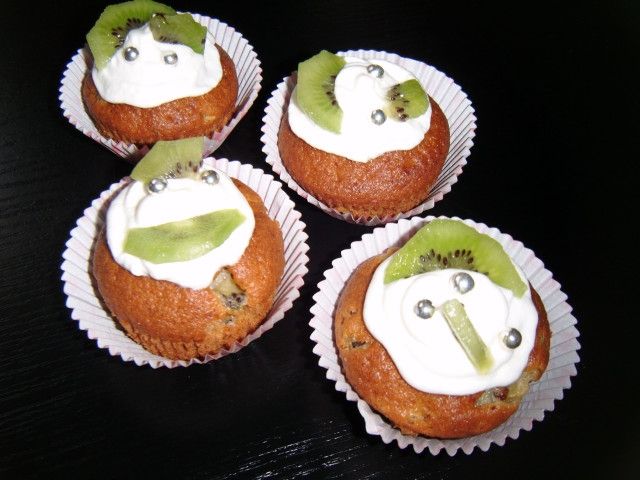 Muffinki z kiwi  Muffinki z kiwi