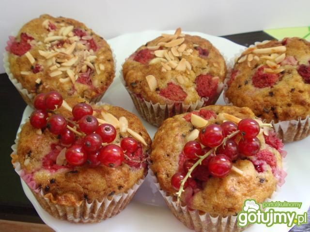 Muffinki z malinami