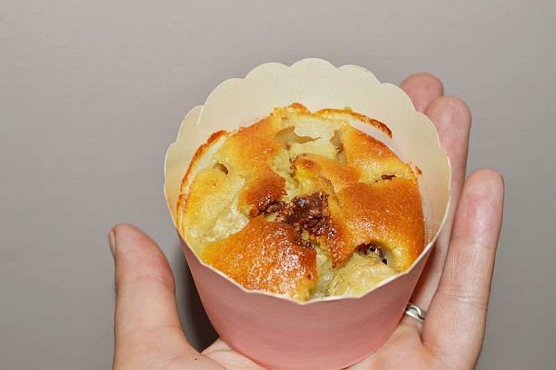 Muffinki z mleczną czekoladą i bananami Muffinki z mleczną czekoladą i bananami