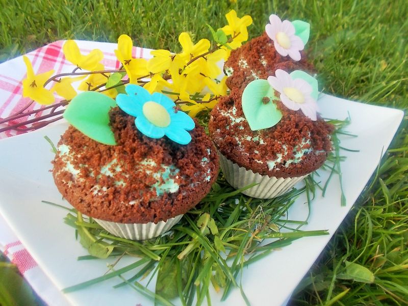 Muffinki z niebieskim kremem Muffinki z niebieskim kremem