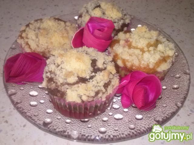 Muffinki z owocami i kruszonką Muffinki z owocami i kruszonką