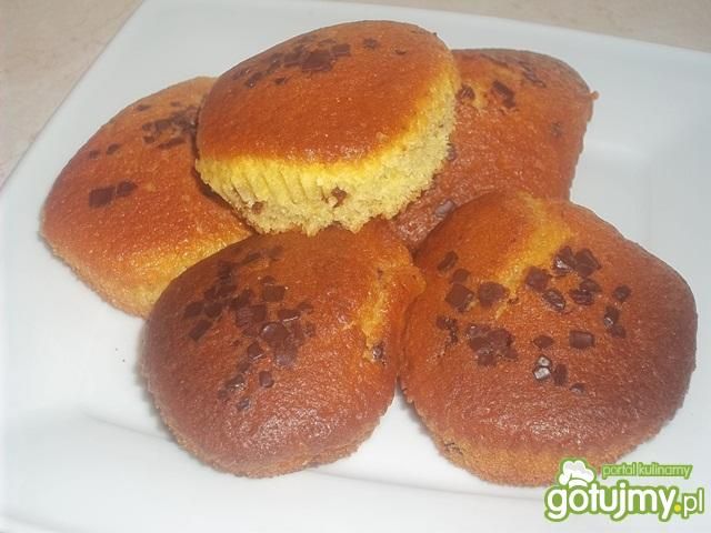 Muffinki z płatkami czekoladowymi Muffinki z płatkami czekoladowymi