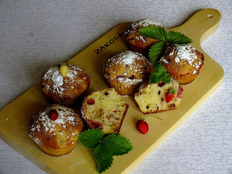 Muffinki z poziomkami Muffinki z poziomkami